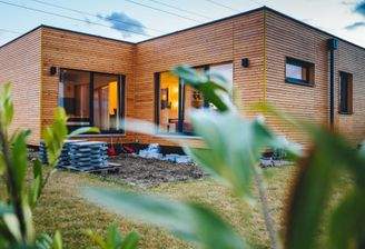 Hausansicht Bauphase