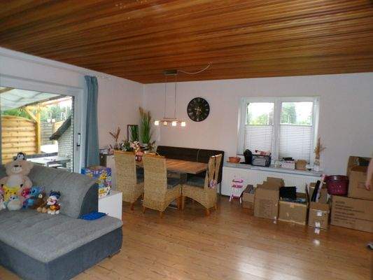 Wohnzimmer mit Essbereich