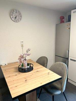 Küche mit Essplatz 