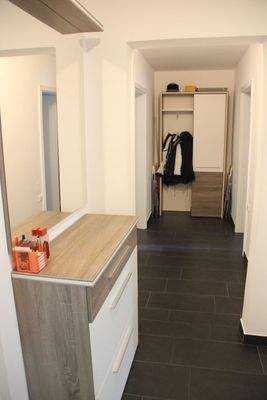 Heller moderner Flur!