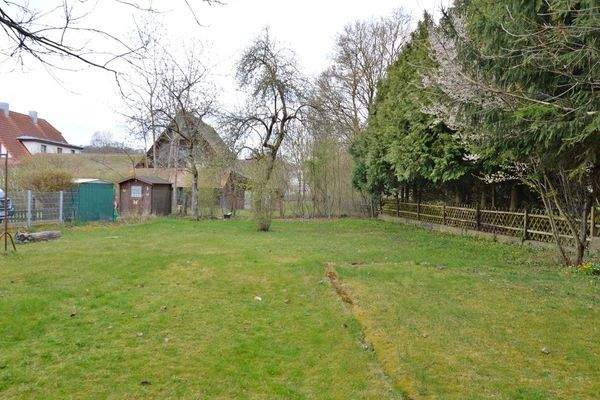 Grundstück mit weiteren möglichen Bauplätzen