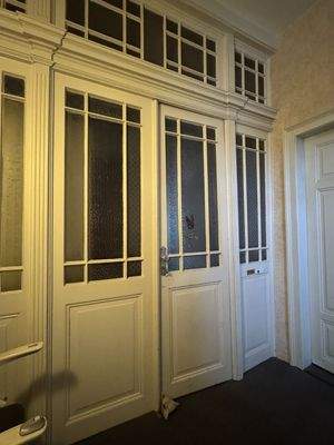 Wohnungseingangstüre im OG