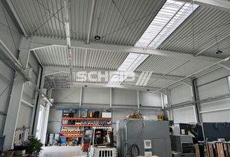 Raumhöhe über 8 Meter