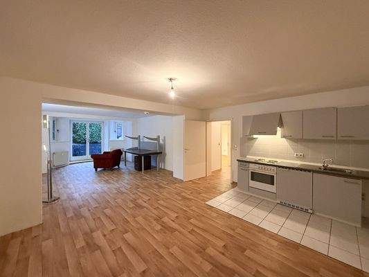 Wohn-, Ess-, Küchenbereich_Büro 1