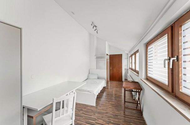 1-Zimmer App. im 1. OG