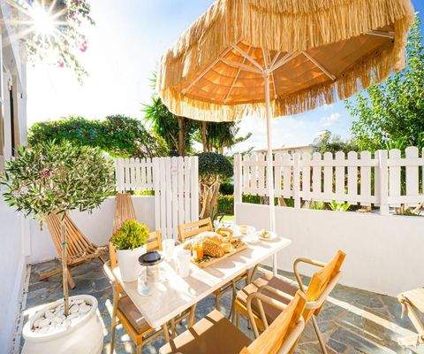 Kreta, Almyrida: Schlüsselfertiges Apartmenthotel mit Meerblick zu verkaufen