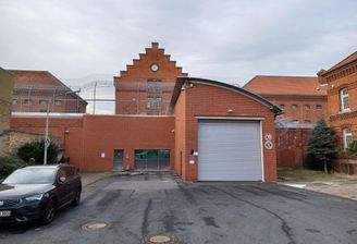 Hauptzugang von der Rennelbergstraße