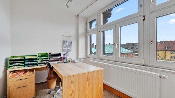 WE 7: Arbeitszimmer 3. OG