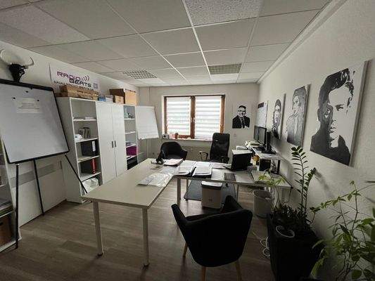 Büro 2