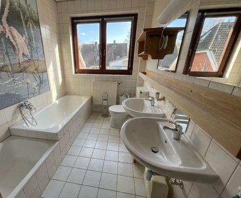 Bad Wanne und Dusche