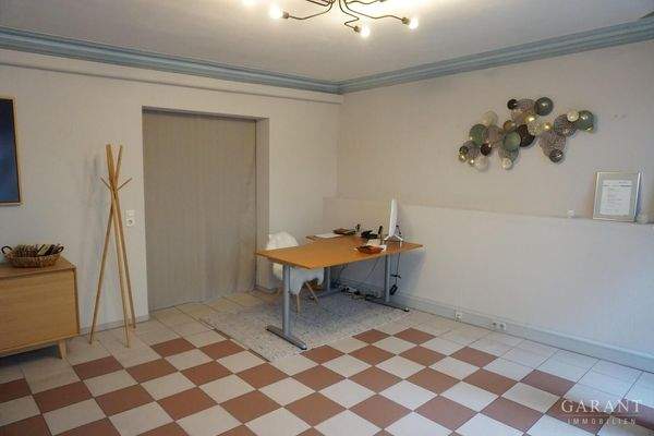 Büro-Ausstellungsr.