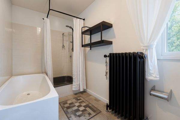 Badezimmer - KI generiert