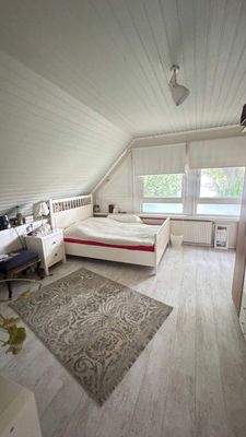 gr. Schlafzimmer en Suite Bad