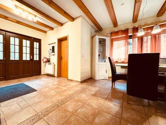 5. Eingangsbereich EG