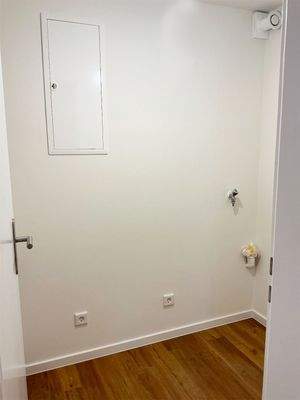 Abstellkammer + WM-Anschl.