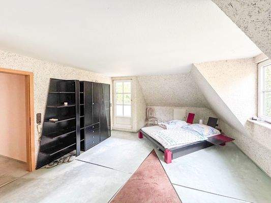 Kinderzimmer II im OG mit Loggia