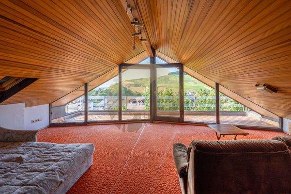 haus-baden-baden-neuweier-dachgeschoss-wolf-immobilien