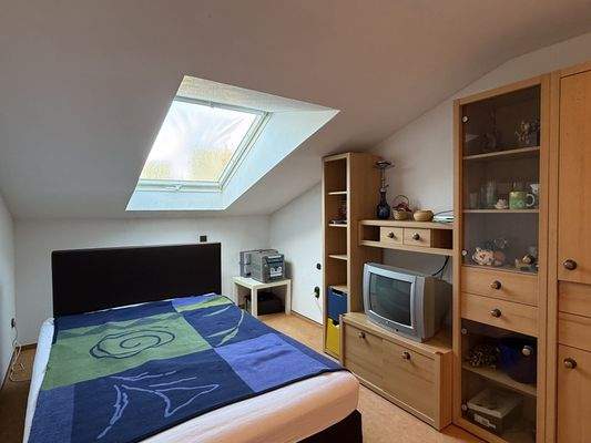 Zimmer 2 Dachgeschoss
