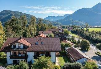 Gepflegtes Mehrfamilienhaus mit traditionellem Charakter
