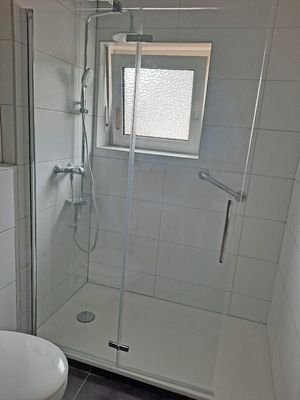 Bad Wohnung 2 (2.OG)