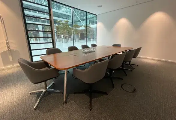 Large meeting room.webp