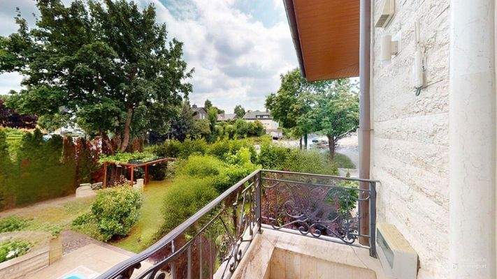 4-Ruggeweg-Balcony-Defurnished