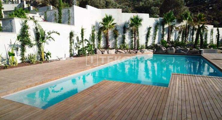 Chic Apartments in a Complex with a Pool in Bodrum