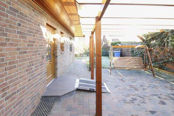 Überdachter Eingangsbereich