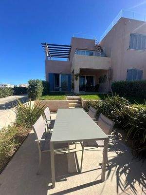 Kreta, Maleme: Erdgeschosswohnung zu verkaufen, nur wenige Schritte vom Strand entfernt