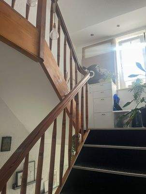 Treppe zum Obergeschoss