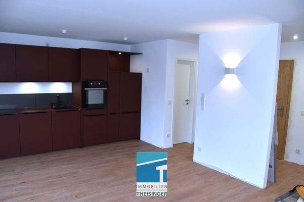 Küche mit allen Elektrogeräten