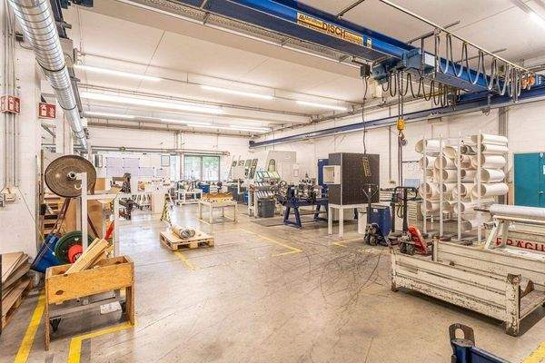 Produktion Halle Anbau 2001