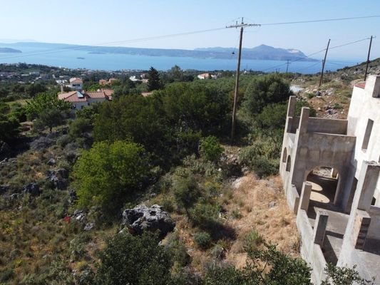 Kreta, Drapanos: Rohbau mit Panoramablick auf das Meer und die Berge zu verkaufen