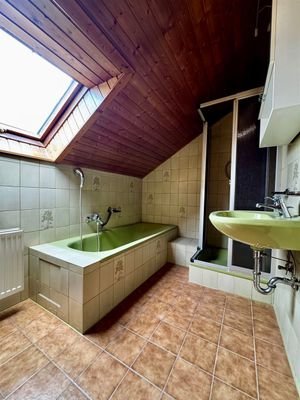 Badezimmer DG