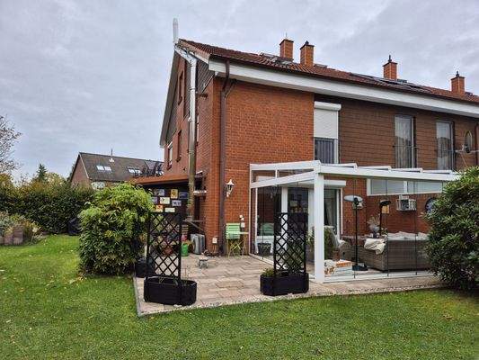 Haus und Wintergarten hinten.jpg