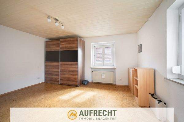 Schlafzimmer 1. OG links