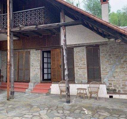 Haus in Pezzolo Valle Uzzone (Piemont)
