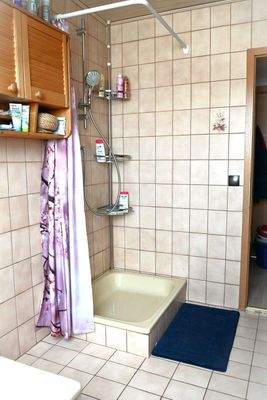 DG Badezimmer u. Dusche