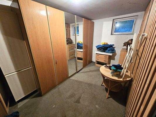 großes Kellerabteil