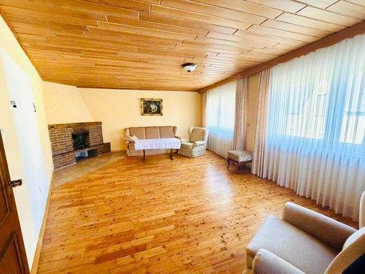 Wohnzimmer extra Raum.jpg