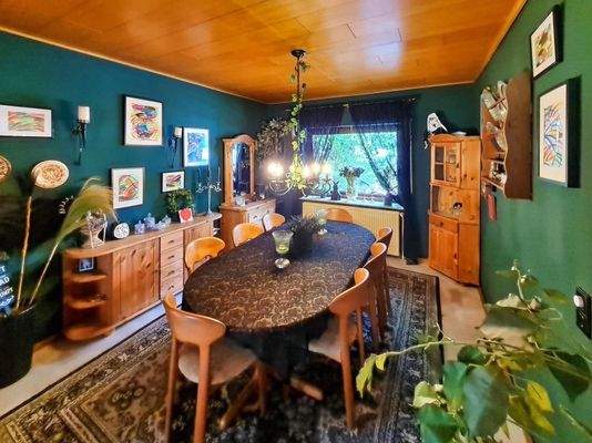 geräumiger Essbereich