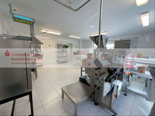 Raum 1_Herstellraum mit Lüftungsanlage im EG