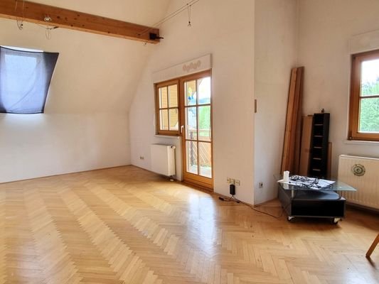 Zimmer 2 / DG mit Balkon
