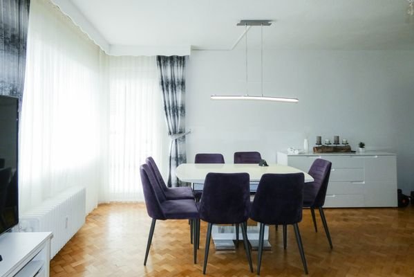 heller Essbereich mit