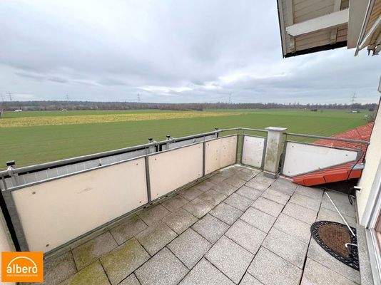 OG großer Balkon mit Weitblick