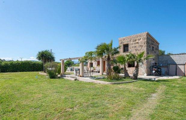 Steinhaus mit mallorquinischem Charme