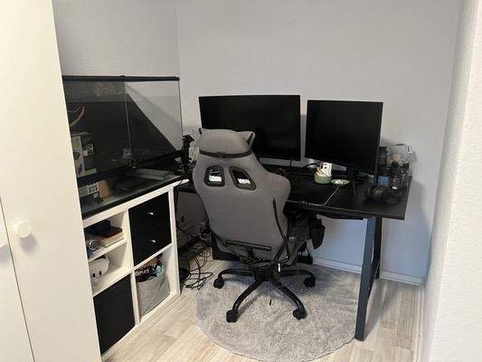 Arbeitsplatz im OG
