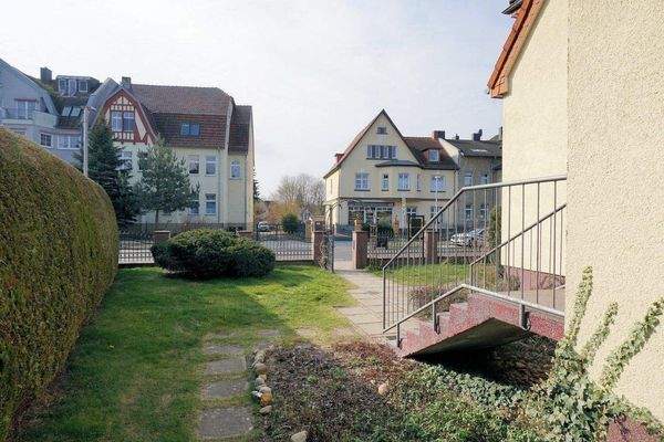 Zugang Garten und Souterrain (3).jpg