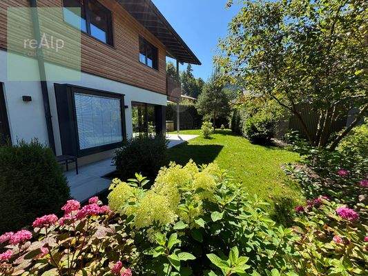 Garten mit Westansicht