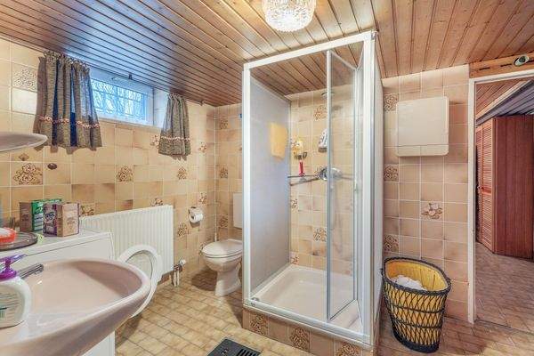 Badezimmer Kellergeschoss